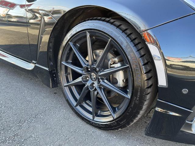 ＧＲ８６ ＲＺ　ＧＲエアロ（ＦＳＲ）／ＴＲＤ４本出しマフラー／９インチ純正ＮａｖｉＴＶ／シ－トヒーター（17枚目）