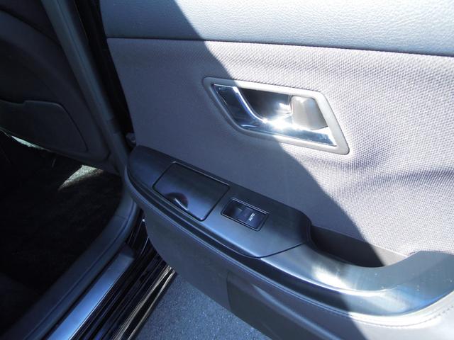 クラウン ２．５アスリート　スペシャルエディション　純正ナビ／フルセグＴＶ／ＤＶＤ再生／ＥＴＣ／キセノンヘッドライト／バックカメラ／クルーズコントロール／１８インチアルミ（35枚目）