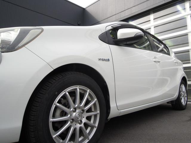 アクア Ｇ　ＬＥＤヘッドライト／ナビ／フルセグＴＶ／ドライブレコーダー／バックカメラ／ＥＴＣ／シートヒーター／プッシュスタート／スマートキー／１５インチアルミ（7枚目）