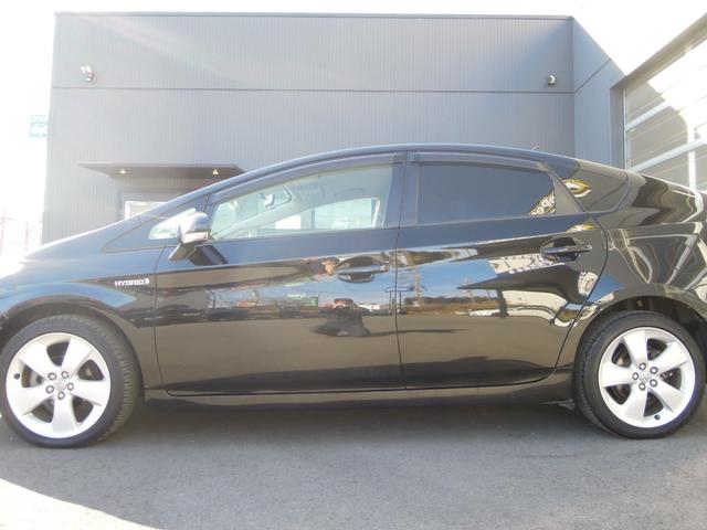 プリウス Sツーリングセレクション LEDヘッドライト/ナビ/フルセグTV/DVD再生/純正17インチアルミ(5枚目)