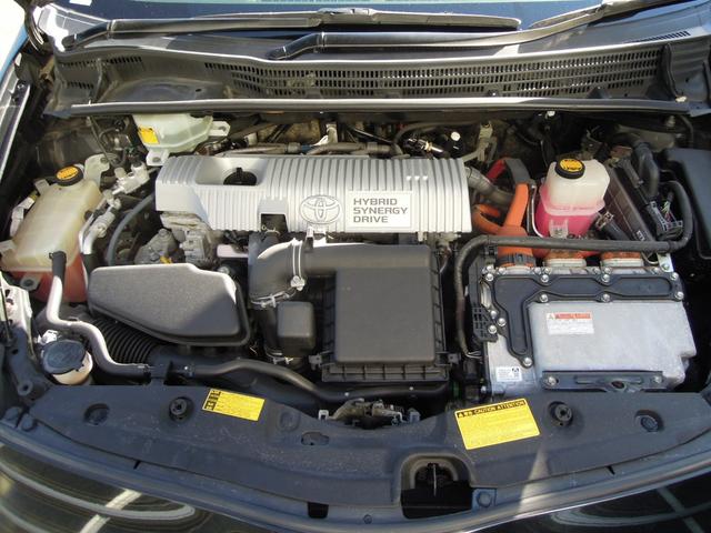 プリウス Sツーリングセレクション LEDヘッドライト/ナビ/フルセグTV/DVD再生/純正17インチアルミ(17枚目)