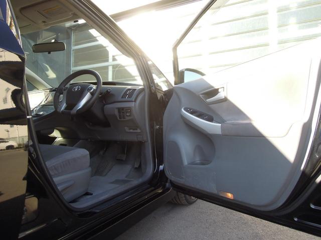 プリウス Sツーリングセレクション LEDヘッドライト/ナビ/フルセグTV/DVD再生/純正17インチアルミ(29枚目)