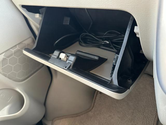 NV100クリッパーリオ G ハイルーフ 社外フルセグメモリーナビ 両側パワースライド オートステップ ETC 衝突軽減装置 横滑り防止装置 エンジンスターター スマートキー プッシュスタート 16インチアルミホイール(40枚目)