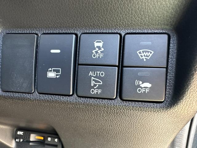 シャトル ハイブリッドZスタイルエディション 純正SDナビ バックカメラ ビルトインETC ハーフレザーシート USBポート ラバーマット LEDヘッドライト 前席シートヒーター スマートキー スペアキー有 プッシュスタート(9枚目)