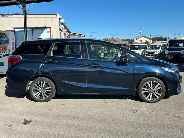 シャトル ハイブリッドZスタイルエディション 純正SDナビ バックカメラ ビルトインETC ハーフレザーシート USBポート ラバーマット LEDヘッドライト 前席シートヒーター スマートキー スペアキー有 プッシュスタート(20枚目)