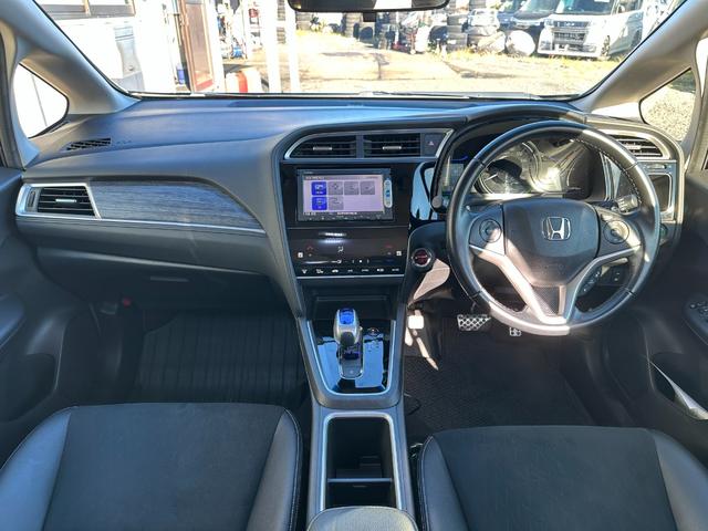 シャトル ハイブリッドZスタイルエディション 純正SDナビ バックカメラ ビルトインETC ハーフレザーシート USBポート ラバーマット LEDヘッドライト 前席シートヒーター スマートキー スペアキー有 プッシュスタート(27枚目)