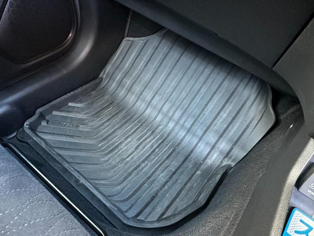 シャトル ハイブリッドZスタイルエディション 純正SDナビ バックカメラ ビルトインETC ハーフレザーシート USBポート ラバーマット LEDヘッドライト 前席シートヒーター スマートキー スペアキー有 プッシュスタート(42枚目)