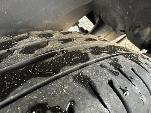 アルトターボRS ベースグレード レーダー探知機 ドラレコ ポータブルナビ 社外オーディオ 衝突軽減装置 運転席シートヒーター HIDヘッドライト スマートキー スペアキー プッシュスタート(41枚目)