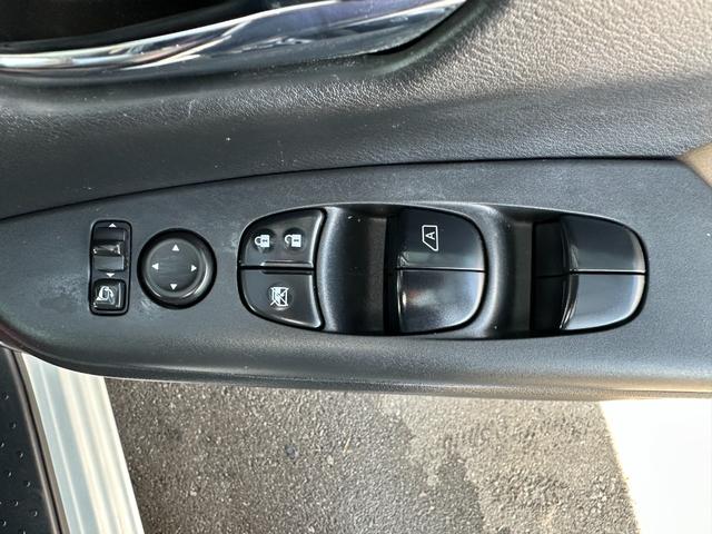 セレナ ハイウェイスター プロパイロットエディション プロパイロット 純正フルセグナビ 純正フリップダウン バックカメラ Bluetoothミュージック ETC 両側パワースライド ハーフレザーシート LEDヘッドライト(34枚目)