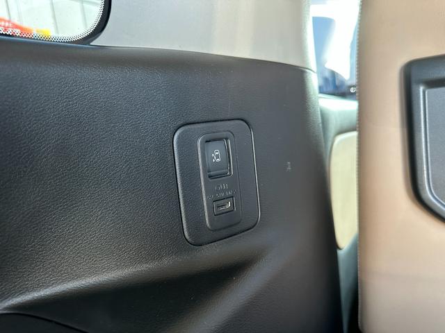 セレナ ハイウェイスター プロパイロットエディション プロパイロット 純正フルセグナビ 純正フリップダウン バックカメラ Bluetoothミュージック ETC 両側パワースライド ハーフレザーシート LEDヘッドライト(50枚目)