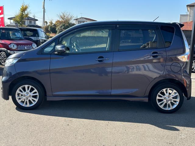 デイズ Ｘ　Ｖセレクション＋セーフティＩＩ　純正フルセグメモリーナビ　バックカメラ　アラウンドビューモニター　Ｂｌｕｅｔｏｏｔｈミュージック　ＥＴＣ　ドラレコ　衝突軽減装置　スマートキー　プッシュスタート　ＨＩＤヘッドライト（15枚目）