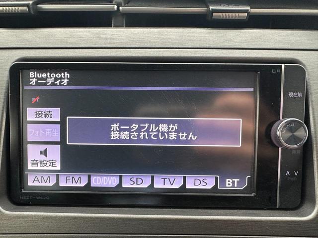 プリウス Ｇ　純正フルセグメモリーナビ　Ｂｌｕｅｔｏｏｔｈミュージック　バックカメラ　ＥＴＣ　パワーシート　ハーフレザーシート　オートライト　オートエアコン　オートクルーズ　ＨＩＤヘッドライト（5枚目）