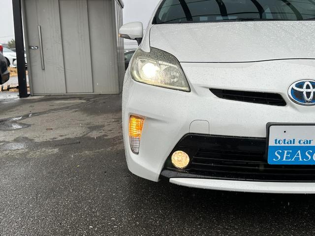 プリウス Ｇ　純正フルセグメモリーナビ　Ｂｌｕｅｔｏｏｔｈミュージック　バックカメラ　ＥＴＣ　パワーシート　ハーフレザーシート　オートライト　オートエアコン　オートクルーズ　ＨＩＤヘッドライト（23枚目）