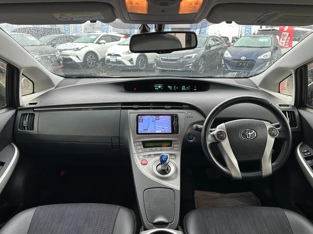 プリウス Ｇ　純正フルセグメモリーナビ　Ｂｌｕｅｔｏｏｔｈミュージック　バックカメラ　ＥＴＣ　パワーシート　ハーフレザーシート　オートライト　オートエアコン　オートクルーズ　ＨＩＤヘッドライト（26枚目）