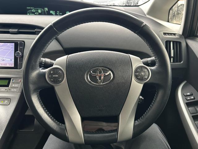 プリウス Ｇ　純正フルセグメモリーナビ　Ｂｌｕｅｔｏｏｔｈミュージック　バックカメラ　ＥＴＣ　パワーシート　ハーフレザーシート　オートライト　オートエアコン　オートクルーズ　ＨＩＤヘッドライト（27枚目）