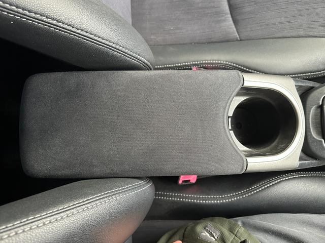 プリウス Ｇ　純正フルセグメモリーナビ　Ｂｌｕｅｔｏｏｔｈミュージック　バックカメラ　ＥＴＣ　パワーシート　ハーフレザーシート　オートライト　オートエアコン　オートクルーズ　ＨＩＤヘッドライト（37枚目）