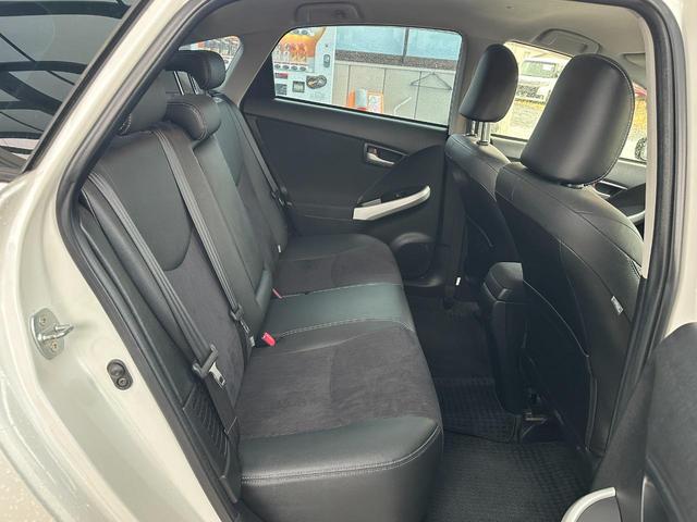 プリウス Ｇ　純正フルセグメモリーナビ　Ｂｌｕｅｔｏｏｔｈミュージック　バックカメラ　ＥＴＣ　パワーシート　ハーフレザーシート　オートライト　オートエアコン　オートクルーズ　ＨＩＤヘッドライト（42枚目）