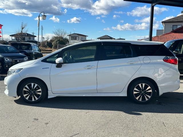 シャトル ハイブリッドＸ　ホンダセンシング　ハイブリッドＸ　ハイブリッドＸ　純正フルセグナビ　バックカメラ　Ｂｌｕｅｔｏｏｔｈミュージック　ビルトインＥＴＣ　ＵＳＢポート　オートクルーズ　ＬＥＤヘッドライト　ＬＥＤフォグライト（17枚目）