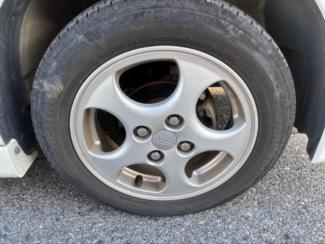ムーヴラテ クール　１４インチアルミホイール　キーレス　ＣＤ　ＭＤ　ベンチシート　フルフラット　ＡＢＳ　運転席助手席エアバック　衝突安全ボディ（17枚目）