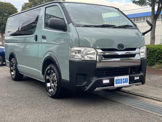 ハイエースバン ＤＸ　ＧＬパッケージ　アーバンカーキ６Ｘ３塗装仕上げ　ルーフマッドブラック塗装　ＴＲＤタイプバンパーガード　オーバーフェンダー　社外ＡＷ（24枚目）