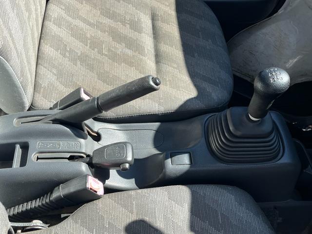 キャリイトラック KCエアコン・パワステ トヨタ4V6アースカラー塗装仕上げ ルーフマッドブラック塗装 ゴツゴツタイヤ新品 4WD エアコン パワステ 5速マニュアル(13枚目)