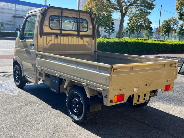 キャリイトラック KCエアコン・パワステ トヨタ4V6アースカラー塗装仕上げ ルーフマッドブラック塗装 ゴツゴツタイヤ新品 4WD エアコン パワステ 5速マニュアル(20枚目)