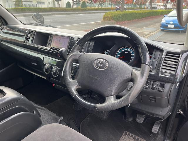 ハイエースワゴン GL ナビ 電動スライドドア 電動格納ミラー 後席モニター AT アルミホイール Bluetooth 100V電源 盗難防止システム 衝突安全ボディ ABS エアコン パワーステアリング パワーウィンドウ(24枚目)