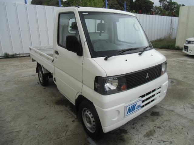 Vタイプ 5速マニュアル車 3方開 荷台マット付き(6枚目)
