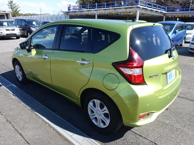 ノート ｅ－パワー　Ｘ　純正メモリーナビ　フルセグ　アラウンドビューモニター　デジタルインナーミラー　インテリキー　プッシュスタート　ＥＴＣ　ＬＥＤヘッドライト　エマージェンシーブレーキ　レーンキープ　走行３７０００ｋｍ（9枚目）