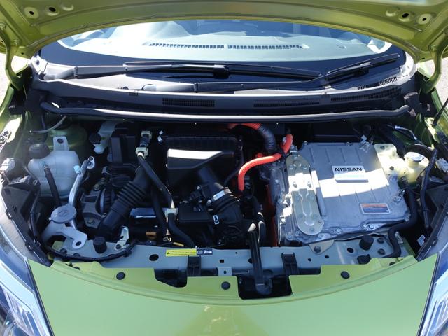 ノート ｅ－パワー　Ｘ　純正メモリーナビ　フルセグ　アラウンドビューモニター　デジタルインナーミラー　インテリキー　プッシュスタート　ＥＴＣ　ＬＥＤヘッドライト　エマージェンシーブレーキ　レーンキープ　走行３７０００ｋｍ（17枚目）