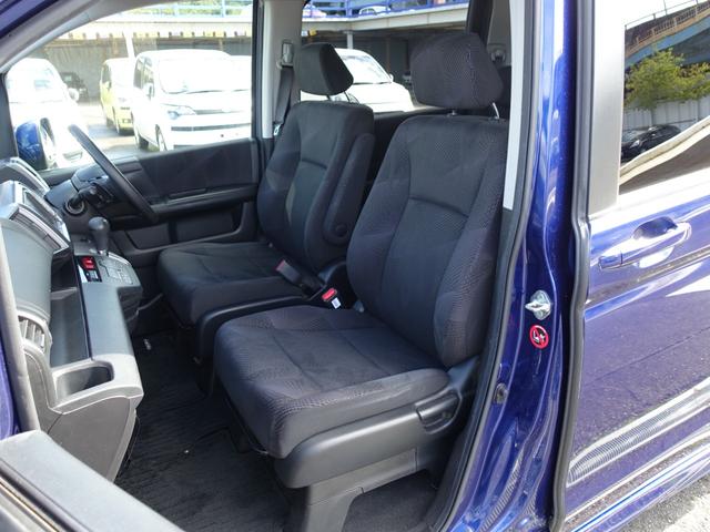 ステップワゴンスパーダ Ｓ　左パワースライドドア　純正ＨＤＤナビ　バックカメラ　ＥＴＣ　ＨＩＤヘッドライト　オートライト　フォグランプ　ステアリングリモコン　キーレス　パドルシフト（13枚目）