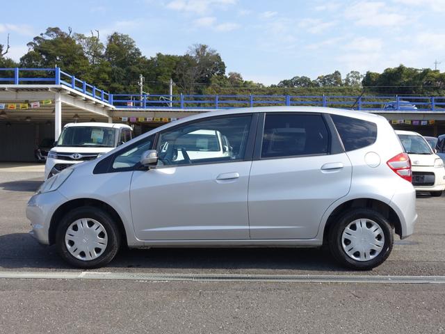 フィット G 純正HDDナビ バックカメラ ETC キーレス ワンセグ ミュージックサーバー ステアリングリモコン(5枚目)