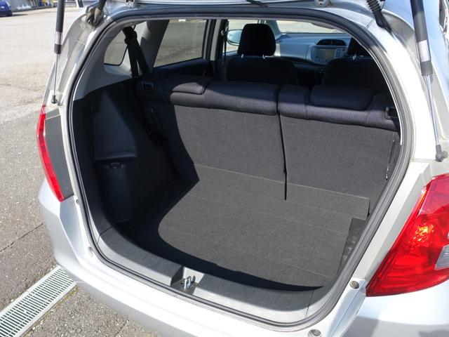 フィット G 純正HDDナビ バックカメラ ETC キーレス ワンセグ ミュージックサーバー ステアリングリモコン(18枚目)