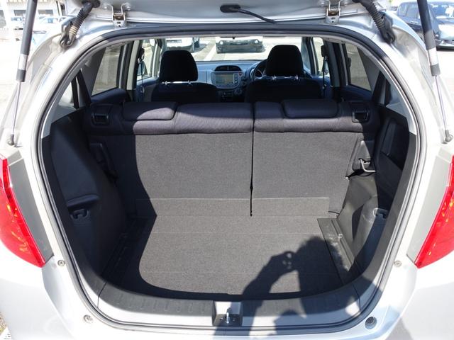 フィット G 純正HDDナビ バックカメラ ETC キーレス ワンセグ ミュージックサーバー ステアリングリモコン(28枚目)