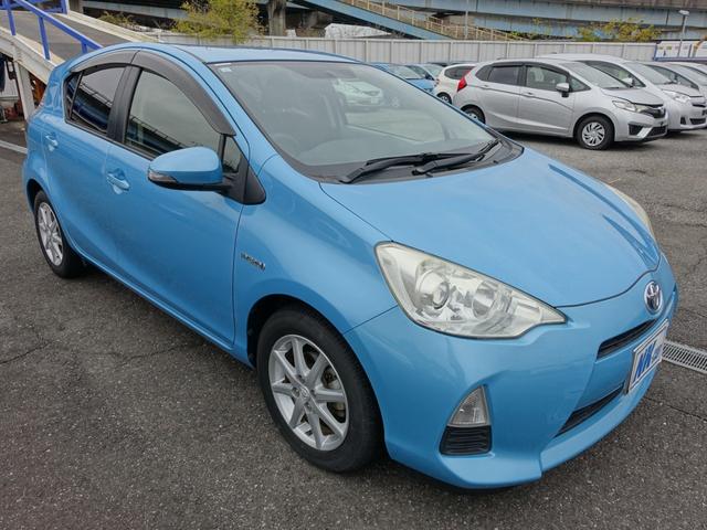 アクア Ｓ　純正メモリーナビ　バックカメラ　フルセグ　Ｂｌｕｅｔｏｏｔｈ　前席シートヒーター　ＥＴＣ　スマートキー　プッシュスタート　オートライト　純正アルミ（6枚目）