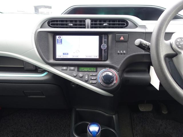 アクア Ｓ　純正メモリーナビ　バックカメラ　フルセグ　Ｂｌｕｅｔｏｏｔｈ　前席シートヒーター　ＥＴＣ　スマートキー　プッシュスタート　オートライト　純正アルミ（10枚目）