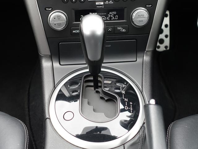 レガシィツーリングワゴン ２．０ＧＴ　アーバンセレクション　フルタイム４ＷＤ　社外ＨＤＤナビ　バックカメラ　フルセグ　ＥＴＣ　スマートキー　パドルシフト　革巻ステアリング　ＨＩＤヘッドライト　フォグランプ　オートライト　バックフォグ　純正アルミ（11枚目）