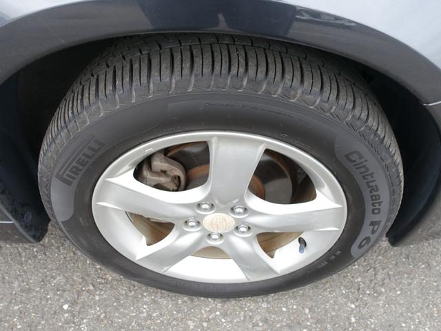 レガシィツーリングワゴン ２．０ＧＴ　アーバンセレクション　フルタイム４ＷＤ　社外ＨＤＤナビ　バックカメラ　フルセグ　ＥＴＣ　スマートキー　パドルシフト　革巻ステアリング　ＨＩＤヘッドライト　フォグランプ　オートライト　バックフォグ　純正アルミ（19枚目）
