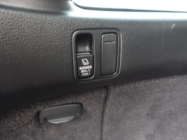 レガシィツーリングワゴン ２．０ＧＴ　アーバンセレクション　フルタイム４ＷＤ　社外ＨＤＤナビ　バックカメラ　フルセグ　ＥＴＣ　スマートキー　パドルシフト　革巻ステアリング　ＨＩＤヘッドライト　フォグランプ　オートライト　バックフォグ　純正アルミ（34枚目）