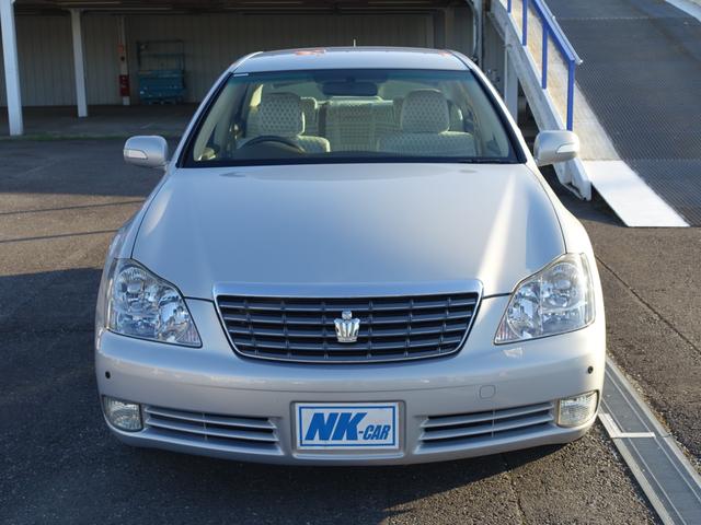 クラウン ロイヤルサルーン　６０ｔｈスペシャルＥＤ　純正ＨＤＤナビ　バックカメラ　ナビ連動ＥＴＣ　パワーシート　コーナーセンサー　ＨＩＤヘッドライト　オートライト　フォグランプ　スマートキー　クルーズコントロール（2枚目）