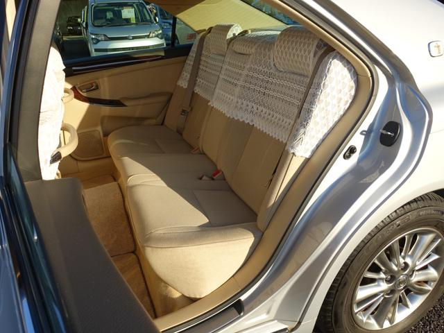 クラウン ロイヤルサルーン　６０ｔｈスペシャルＥＤ　純正ＨＤＤナビ　バックカメラ　ナビ連動ＥＴＣ　パワーシート　コーナーセンサー　ＨＩＤヘッドライト　オートライト　フォグランプ　スマートキー　クルーズコントロール（14枚目）