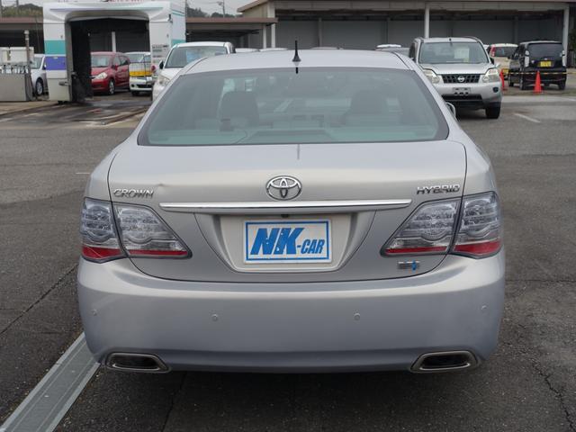 クラウンハイブリッド スタンダードパッケージ　走行４７０００ｋｍ　純正ＨＤＤナビ　横後カメラ　ナビ連動ＥＴＣ　フルセグ　Ｂｌｕｅｔｏｏｔｈ　スマートキー　ＨＩＤヘッドライト　オートライト　コーナーセンサー　ステアリングリモコン　パワーシート（3枚目）