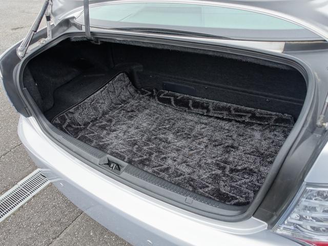 クラウンハイブリッド スタンダードパッケージ　走行４７０００ｋｍ　純正ＨＤＤナビ　横後カメラ　ナビ連動ＥＴＣ　フルセグ　Ｂｌｕｅｔｏｏｔｈ　スマートキー　ＨＩＤヘッドライト　オートライト　コーナーセンサー　ステアリングリモコン　パワーシート（18枚目）