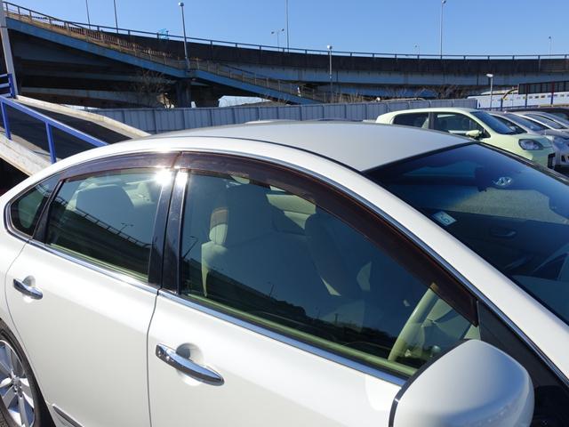 �h�A�o�C�U�[�t���ł��B