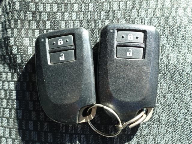 ハイエースバン スーパーGL ダークプライム 純正メモリーナビ バックカメラ フルセグ Bluetooth ステアリングリモコン ETC2.0 黒木目調パネル LEDヘッドライト オートライト フォグランプ スマートキー 後席冷暖房(21枚目)