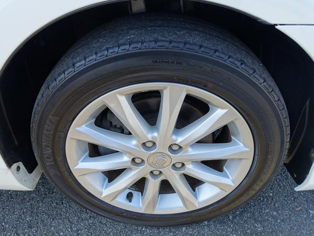 クラウン ロイヤルサルーンＧ　純正ＨＤＤナビ　フルセグ　スマートキー　コーナーセンサー　ＥＴＣ　パワーシート　ＨＩＤヘッドライト　オートライト　フォグランプ　クルーズコントロール　ステアリングリモコン（19枚目）