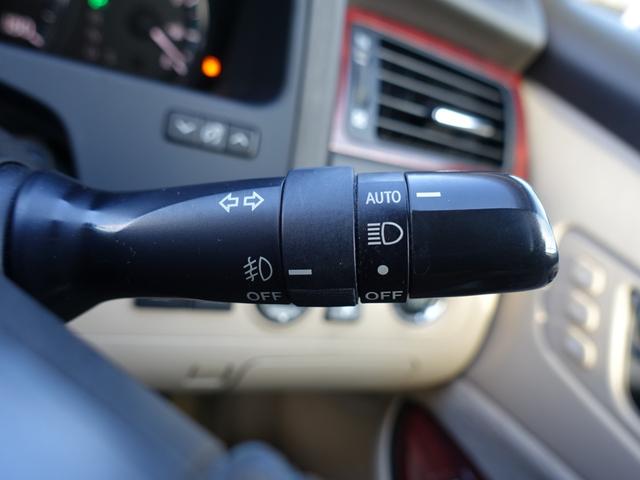 クラウン ロイヤルサルーンＧ　純正ＨＤＤナビ　フルセグ　スマートキー　コーナーセンサー　ＥＴＣ　パワーシート　ＨＩＤヘッドライト　オートライト　フォグランプ　クルーズコントロール　ステアリングリモコン（28枚目）