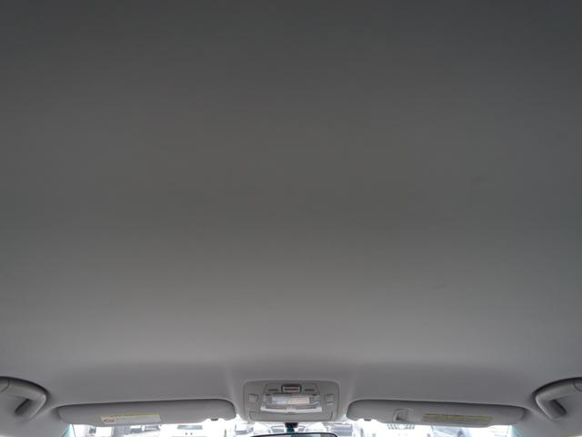 クラウン ロイヤルサルーン　ナビパッケージ　純正ＨＤＤナビ　フルセグ　Ｂｌｕｅｔｏｏｔｈ　バックカメラ　ＨＩＤヘッドライト　オートライト　フォグランプ　ＥＴＣ　クルーズコントロール　スマートキー　パワーシート　走行４１０００ｋｍ（12枚目）