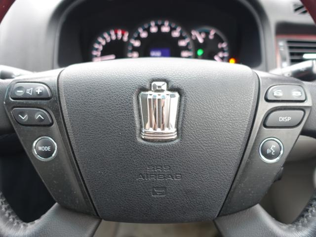 クラウン ロイヤルサルーン　ナビパッケージ　純正ＨＤＤナビ　フルセグ　Ｂｌｕｅｔｏｏｔｈ　バックカメラ　ＨＩＤヘッドライト　オートライト　フォグランプ　ＥＴＣ　クルーズコントロール　スマートキー　パワーシート　走行４１０００ｋｍ（23枚目）