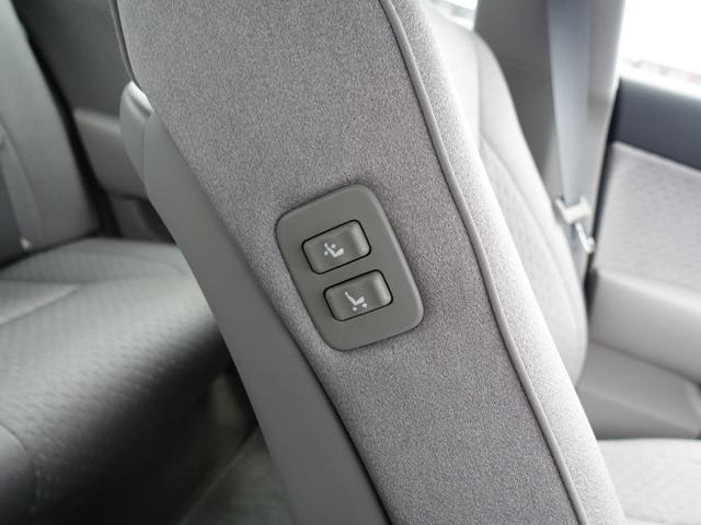 クラウン ロイヤルサルーン　ナビパッケージ　純正ＨＤＤナビ　フルセグ　Ｂｌｕｅｔｏｏｔｈ　バックカメラ　ＨＩＤヘッドライト　オートライト　フォグランプ　ＥＴＣ　クルーズコントロール　スマートキー　パワーシート　走行４１０００ｋｍ（32枚目）